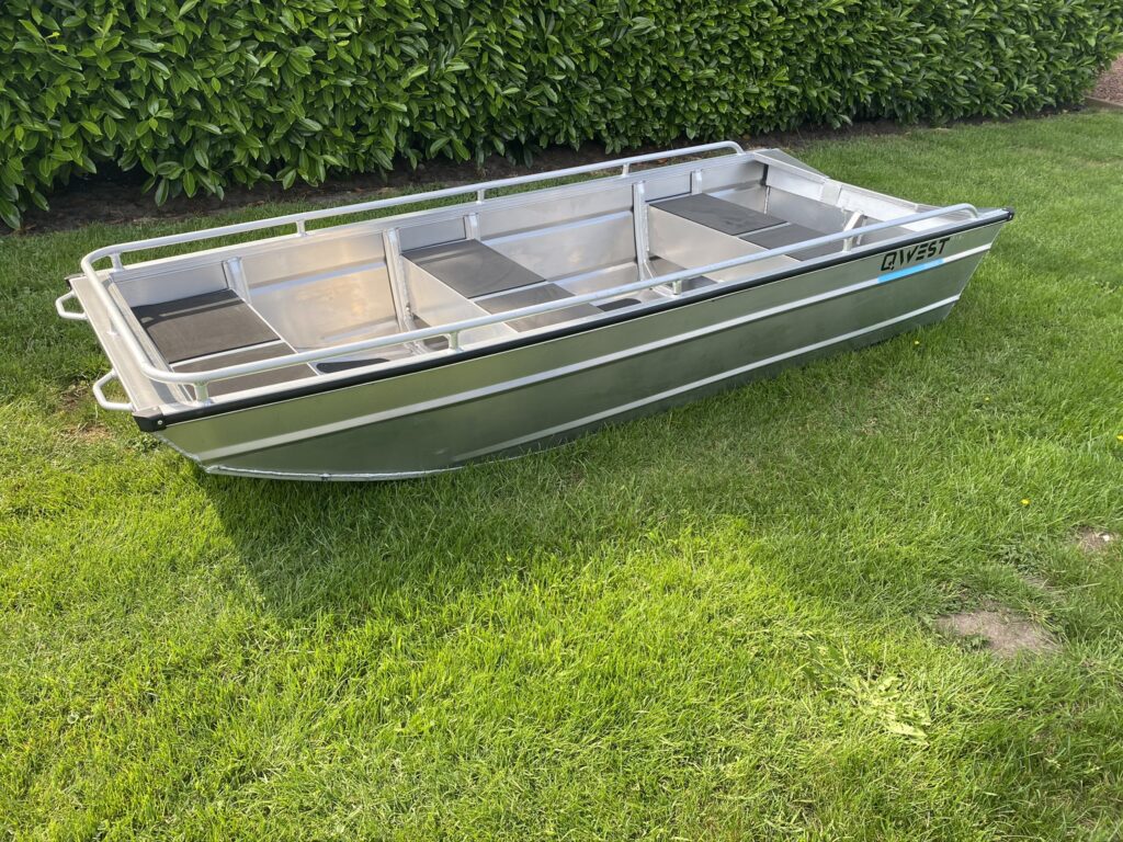 Qwest Marine F301