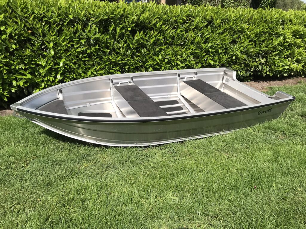 Qwest Marine B301