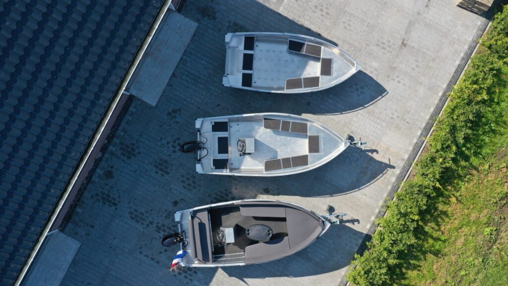 Qwest Marine R400