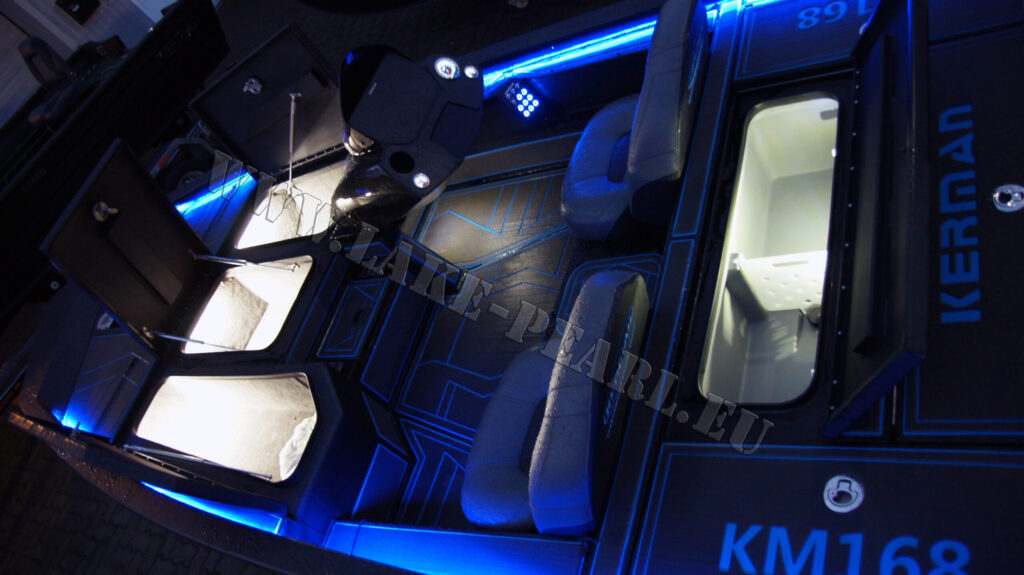 Kerman KM178