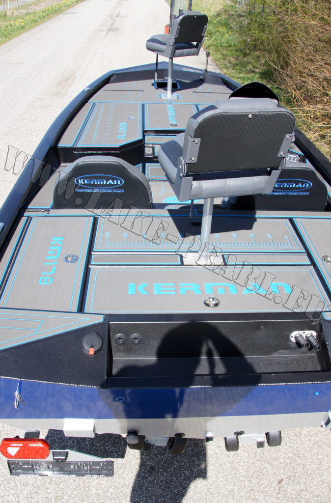 Kerman KM178