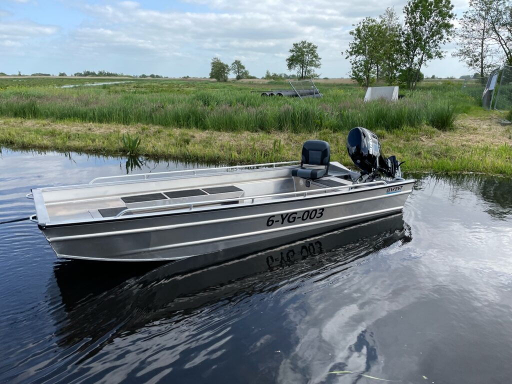 Qwest Marine F452